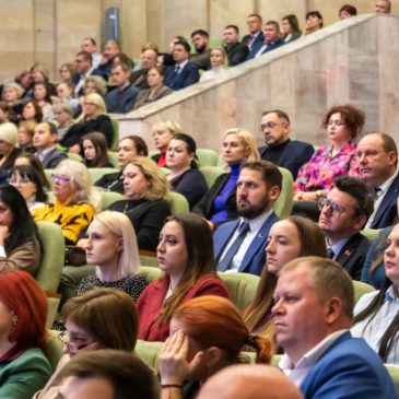 Искусство быть лидером. В национальном профцентре прошла лекция с участием Вадима Гигина