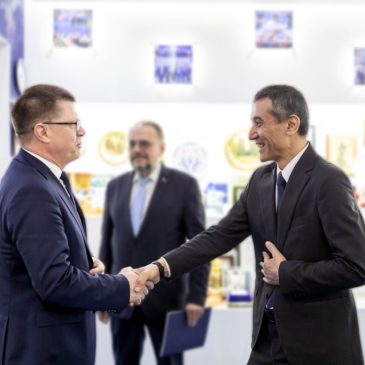 От охраны труда до туризма: председатель ФПБ и посол Узбекистана обсудили перспективы сотрудничества